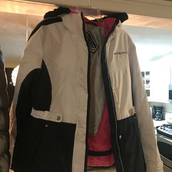 Jackets - Picture 5 of 6